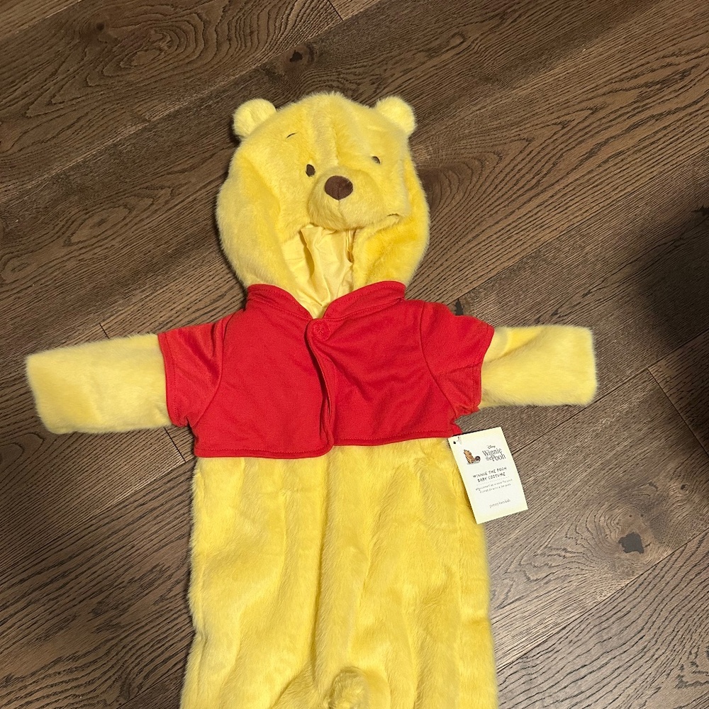 NWT Pottery Barn Winnie the Pooh Costume 0-6 months